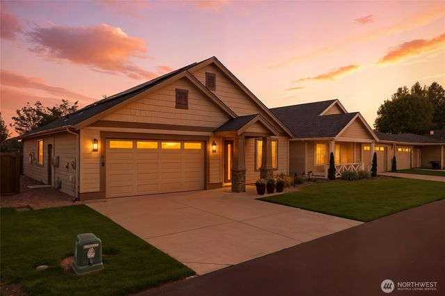 673 SE Whimbrel Loop, College Place, WA 99324