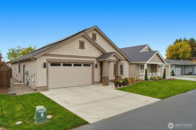 673 SE Whimbrel Loop, College Place, WA 99324