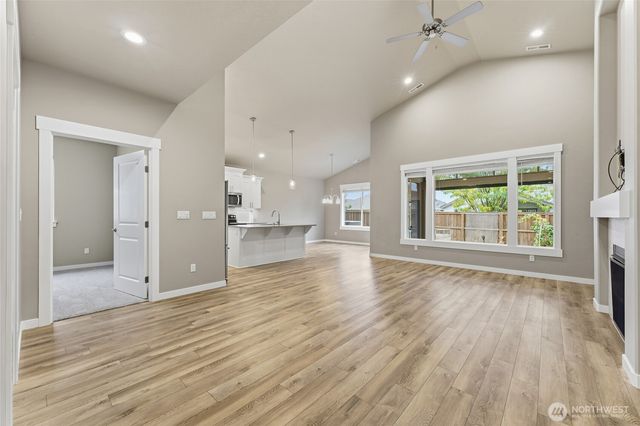 673 SE Whimbrel Loop, College Place, WA 99324