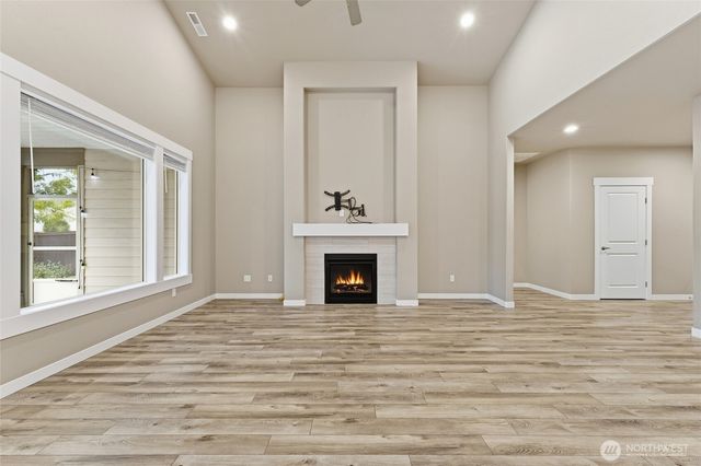 673 SE Whimbrel Loop, College Place, WA 99324