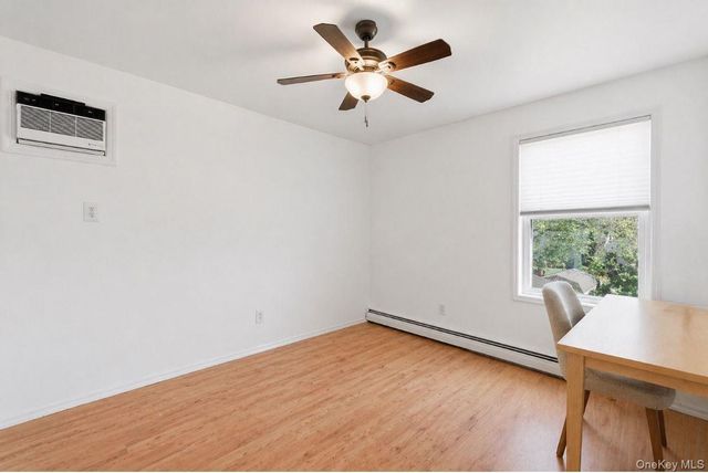 1433 Manatuck Boulevard, Bay Shore, NY 11706