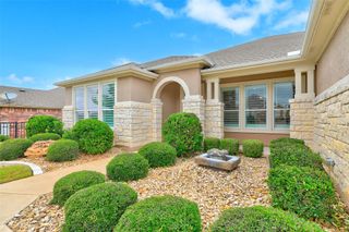 204 Old Blue Mountain LN, Georgetown, TX 78633