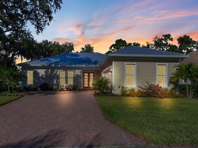 1090 Buckhead Dr, Vero Beach, FL 32968