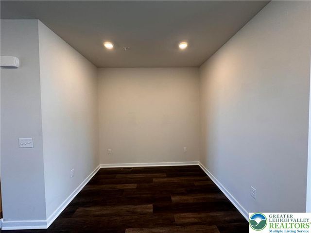 4934 Brookside Court, Upper Saucon Twp, PA 18036