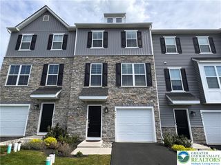 4934 Brookside Court, Upper Saucon Twp, PA 18036