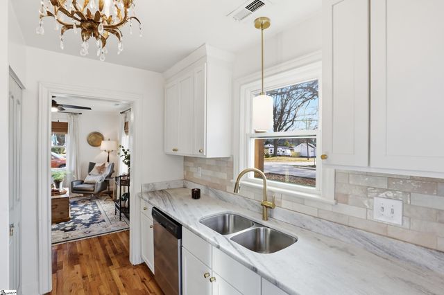 9 Beatrice Street, Greenville, SC 29611