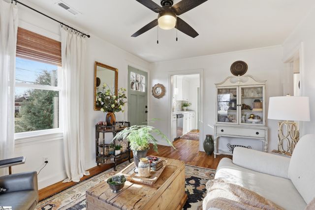 9 Beatrice Street, Greenville, SC 29611