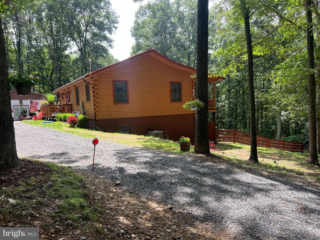 480 HIGH MOUNTAIN RD, Romney, WV 26757