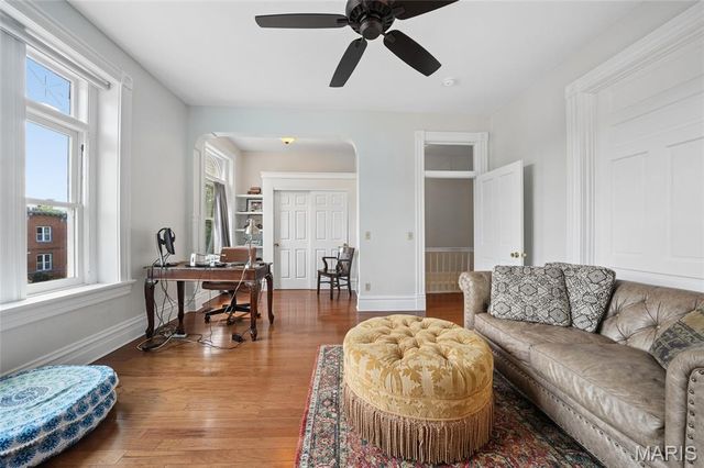 2701 Ann Avenue, St Louis, MO 63104