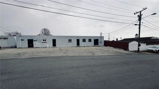10 Alcazar Avenue, Johnston, RI 02919