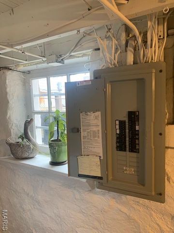 4918 Gresham Avenue, St Louis, MO 63109