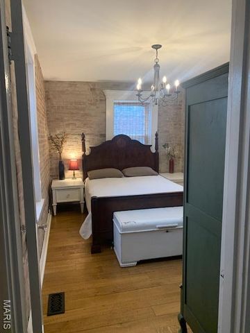 4918 Gresham Avenue, St Louis, MO 63109