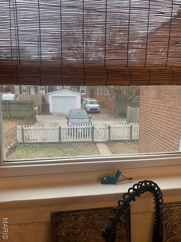 4918 Gresham Avenue, St Louis, MO 63109