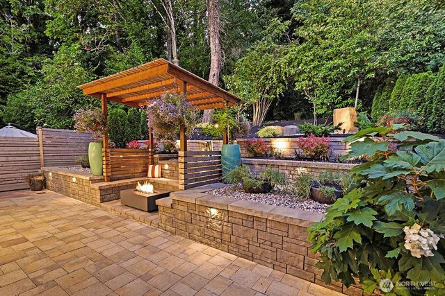 604 Bellevue Way SE, Bellevue, WA 98004
