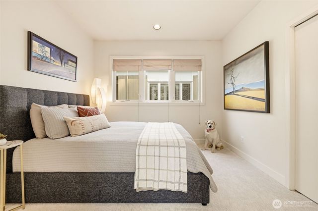 604 Bellevue Way SE, Bellevue, WA 98004