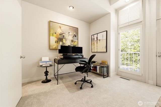 604 Bellevue Way SE, Bellevue, WA 98004