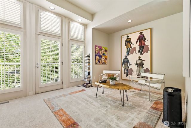 604 Bellevue Way SE, Bellevue, WA 98004