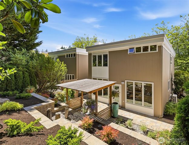 604 Bellevue Way SE, Bellevue, WA 98004