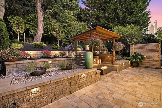 604 Bellevue Way SE, Bellevue, WA 98004
