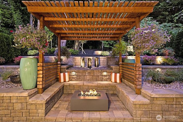 604 Bellevue Way SE, Bellevue, WA 98004