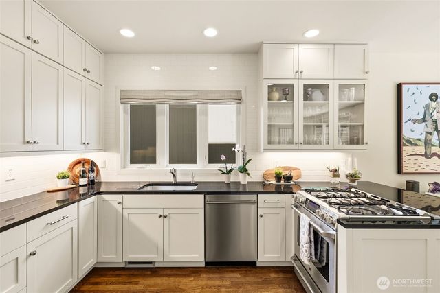 604 Bellevue Way SE, Bellevue, WA 98004
