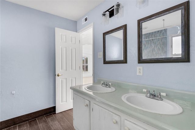4861 BELL MEADE DRIVE, Sarasota, FL 34232