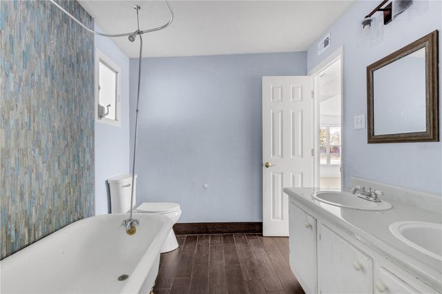4861 BELL MEADE DRIVE, Sarasota, FL 34232