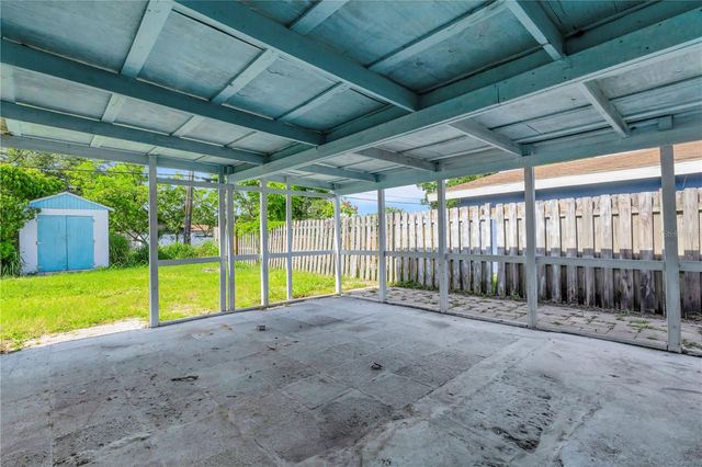 4861 BELL MEADE DRIVE, Sarasota, FL 34232