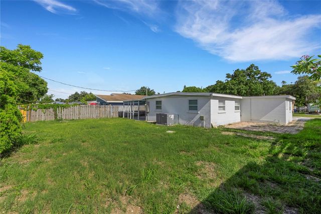 4861 BELL MEADE DRIVE, Sarasota, FL 34232