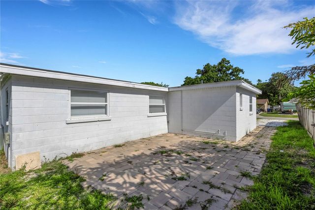 4861 BELL MEADE DRIVE, Sarasota, FL 34232