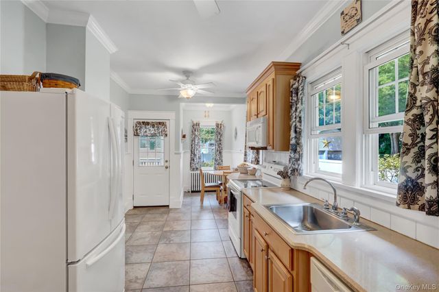 1606 Grundy Avenue, Holbrook, NY 11741
