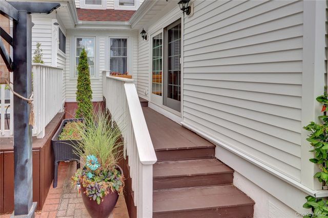 1606 Grundy Avenue, Holbrook, NY 11741