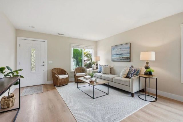 342 Rimhurst Court, Oceanside, CA 92058