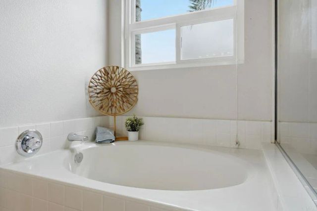 342 Rimhurst Court, Oceanside, CA 92058