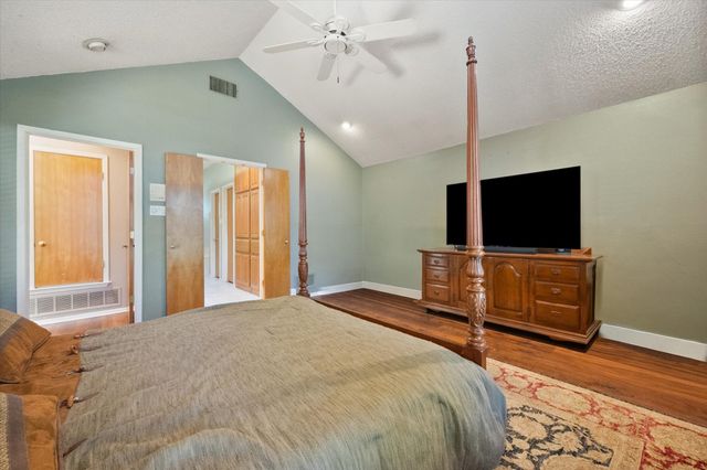 4917 Wareham Drive, Arlington, TX 76017