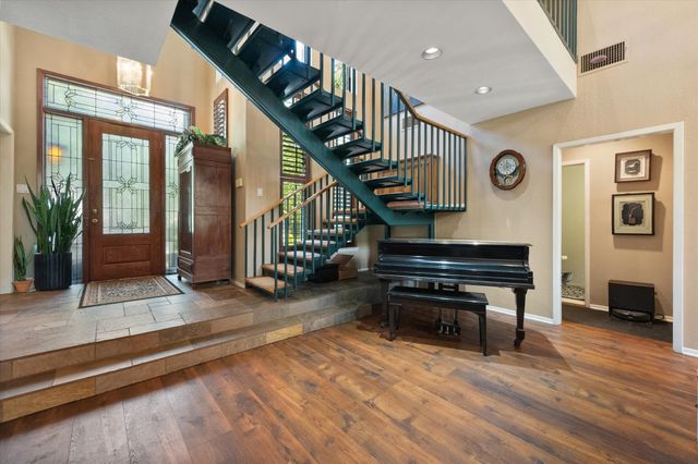4917 Wareham Drive, Arlington, TX 76017