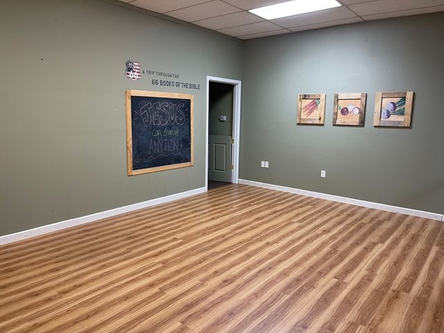 804 Eastwood Drive 8, Mahomet, IL 61853