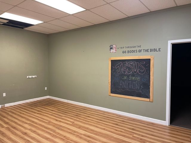 804 Eastwood Drive 8, Mahomet, IL 61853