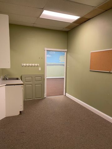 804 Eastwood Drive 8, Mahomet, IL 61853