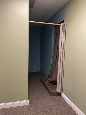 804 Eastwood Drive 8, Mahomet, IL 61853