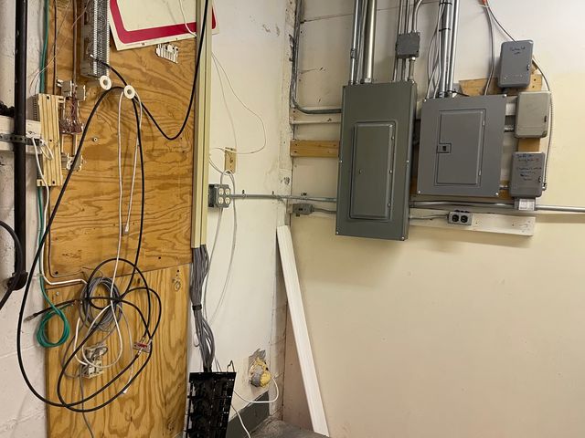 804 Eastwood Drive 8, Mahomet, IL 61853