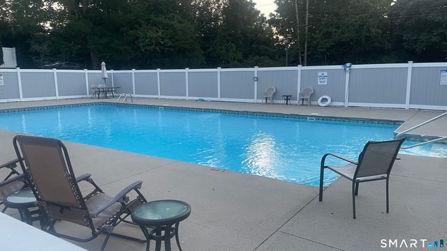 274 Church Street 1D, Guilford, CT 06437