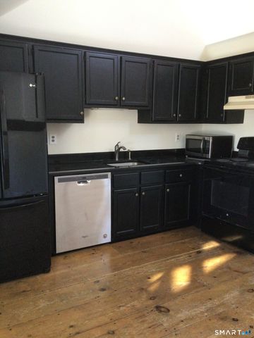 274 Church Street 1D, Guilford, CT 06437