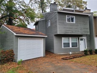 300 Sunflower CT, Virginia Beach, VA 23454