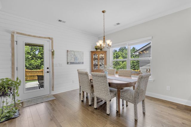 180 Bexley Way, White House, TN 37188