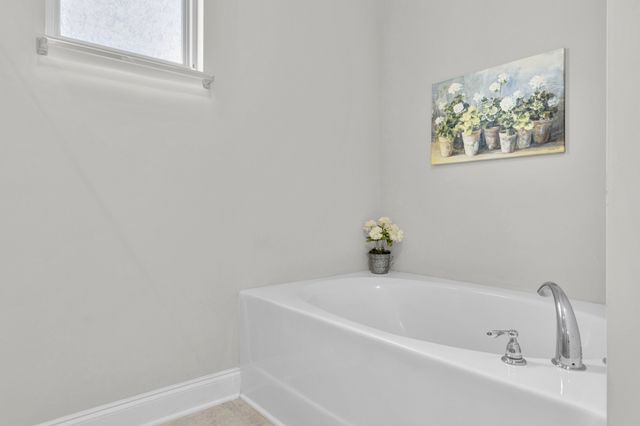 180 Bexley Way, White House, TN 37188