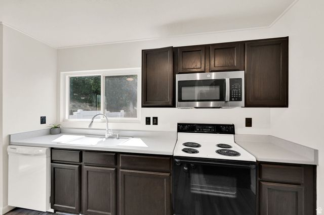 9011 W GALBREATH WAY, Magna, UT 84044