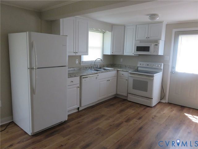 6719 Lakemont Rd, Quinton, VA 23141