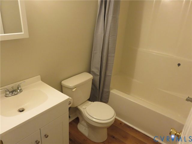 6719 Lakemont Rd, Quinton, VA 23141