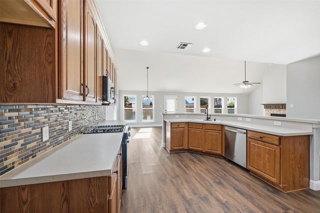 7917 Riverwalk Trail, Mckinney, TX 75070